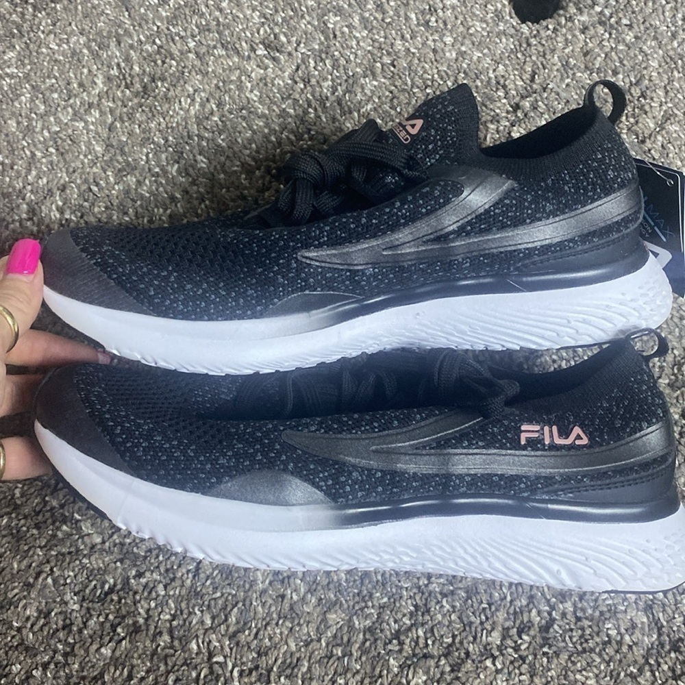 Fila Energized Memory Ultra COOLMAX Women’s Athletic Shoes Black sz 9 NWT - Picture 2 of 7